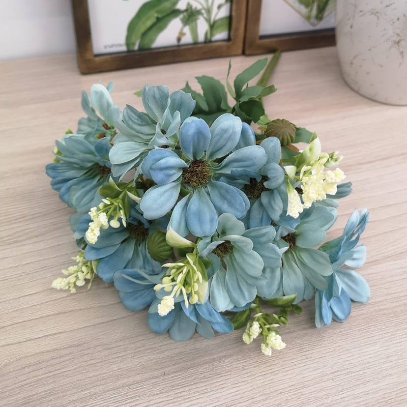 Искусственные цветы в Сочи | Цветы искусственные «Ромашки с бутонами», голубые, букет