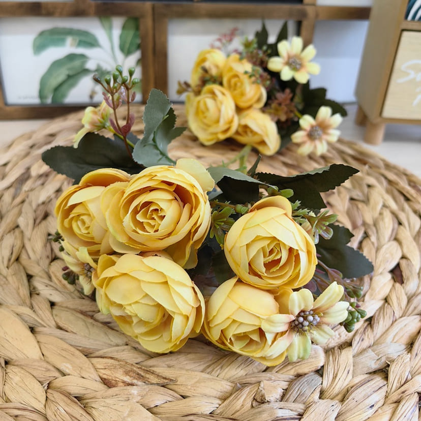 Искусственные цветы в Сочи | Цветы искусственные «Камелии с мелкоцветом», желтые, букет